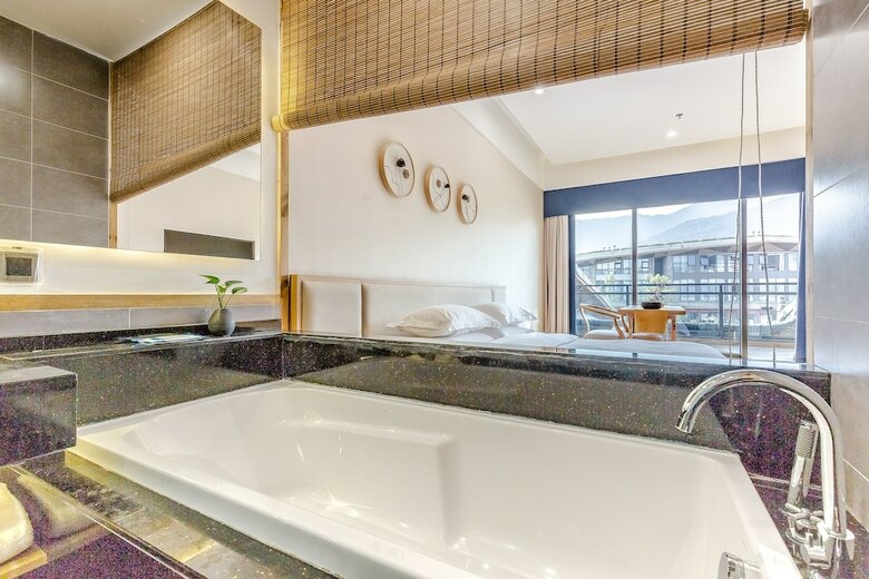 Bed & Breakfast Emei Van Stars Mountain Lodge