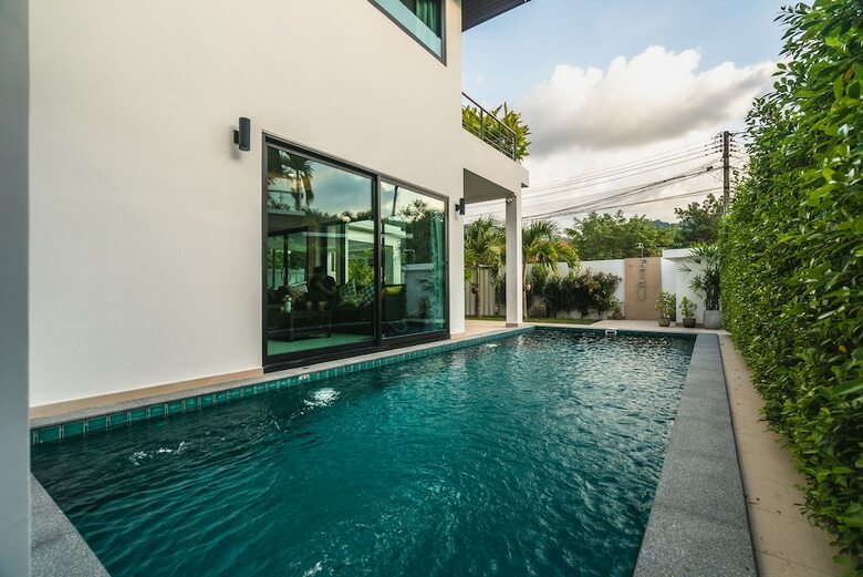 Villa The White House