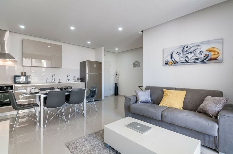 Apartamento Best Location New Apt Full Amenities