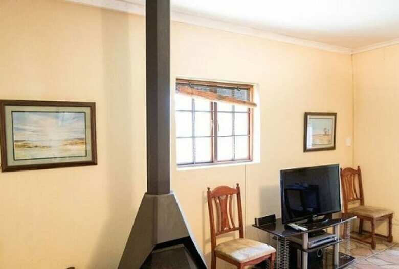 Makonde Cottage