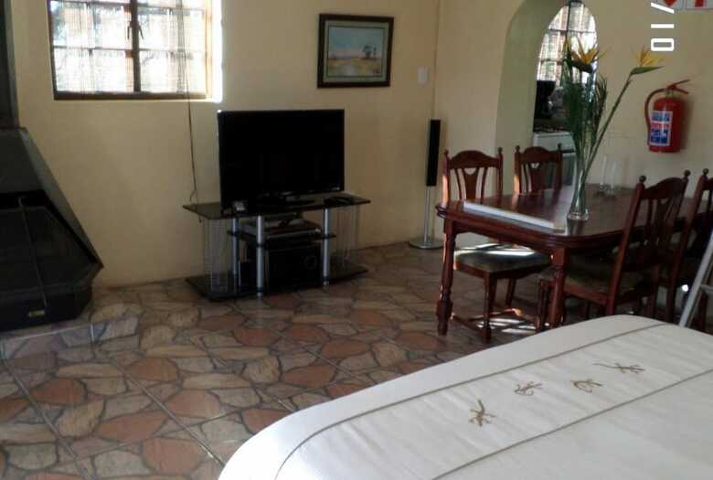 Makonde Cottage