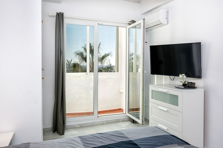 Apartamentos Solaga - Puerto Marina