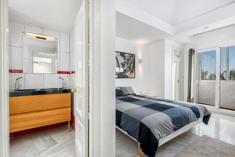 Apartamentos Solaga - Puerto Marina