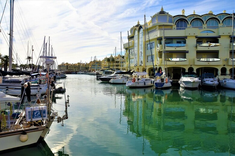 Apartamentos Solaga - Puerto Marina