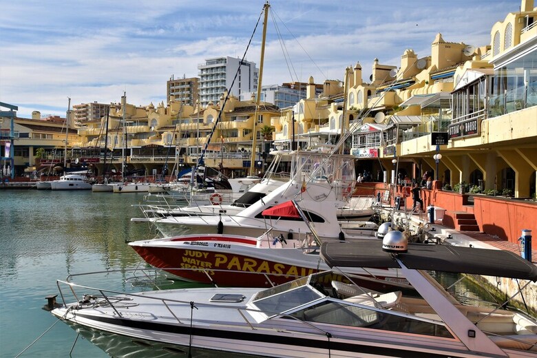 Apartamentos Solaga - Puerto Marina
