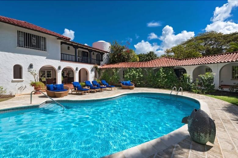 Villa Elsewhere