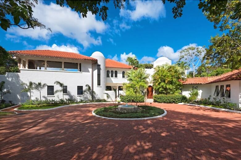 Villa Elsewhere