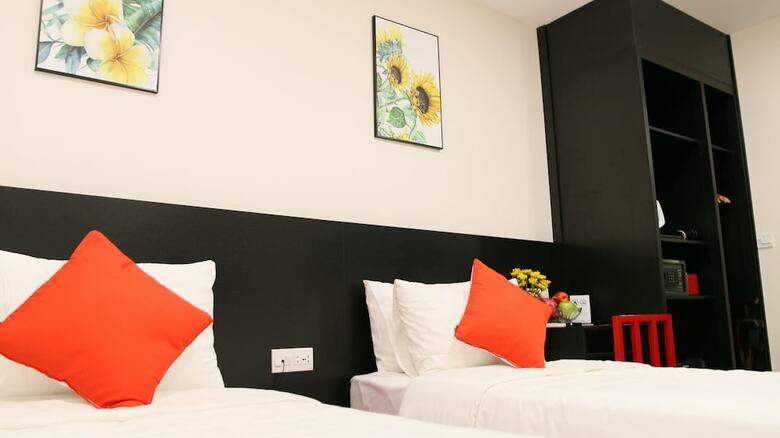 Monsieur Diesel Hang Bac Hotel