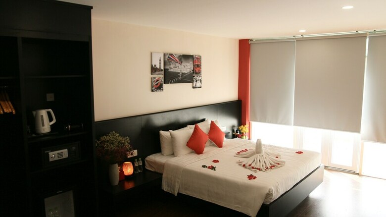 Monsieur Diesel Hang Bac Hotel