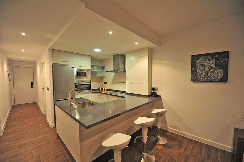 Apartamentos Primera L�nea Playa Victoria