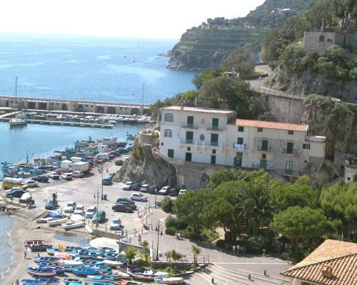 Apartments Cetara