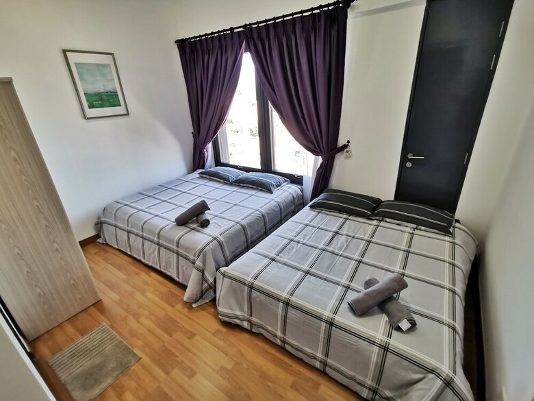 Tropicana 218 Suites