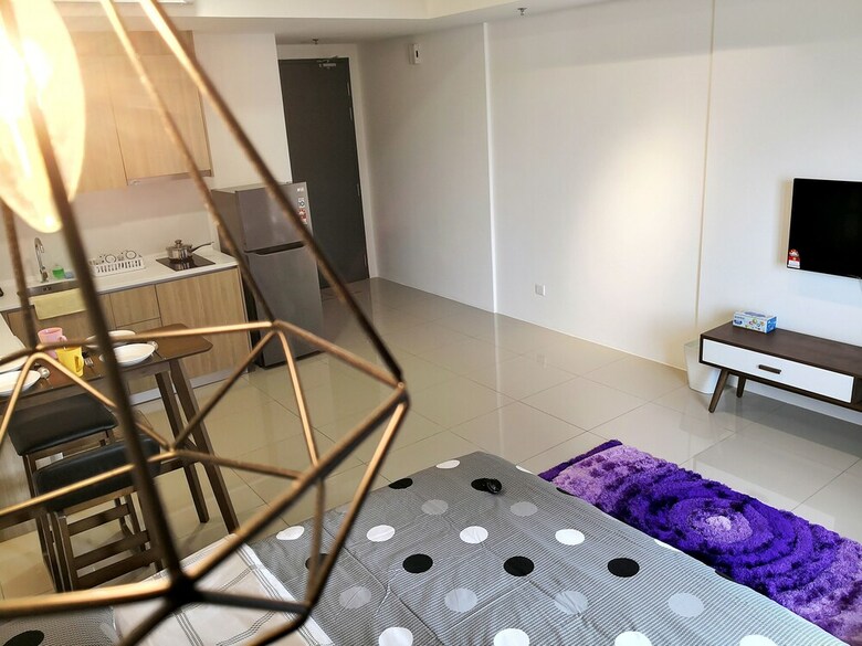 Tropicana 218 Suites