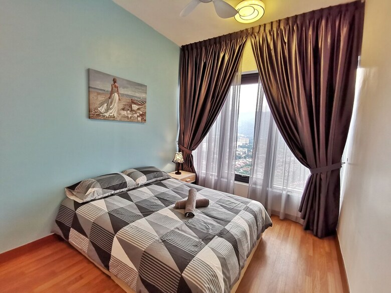 Tropicana 218 Suites