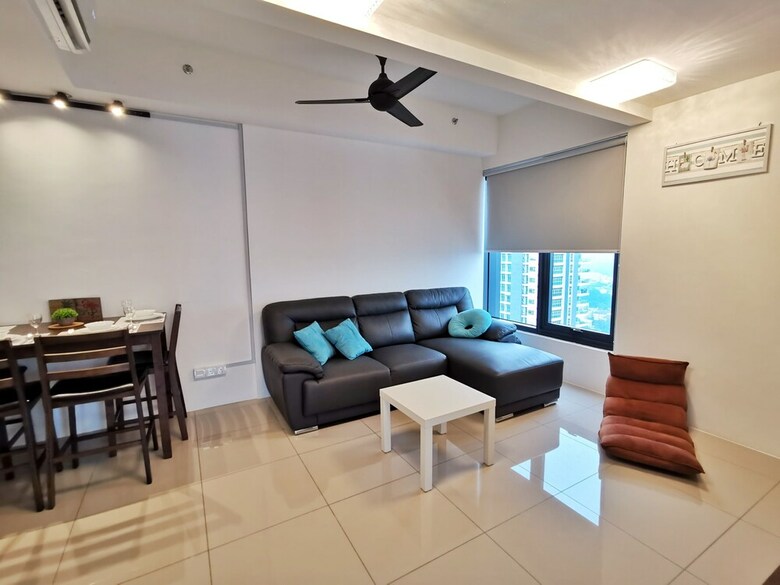 Tropicana 218 Suites