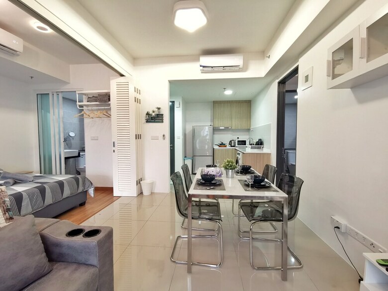 Tropicana 218 Suites