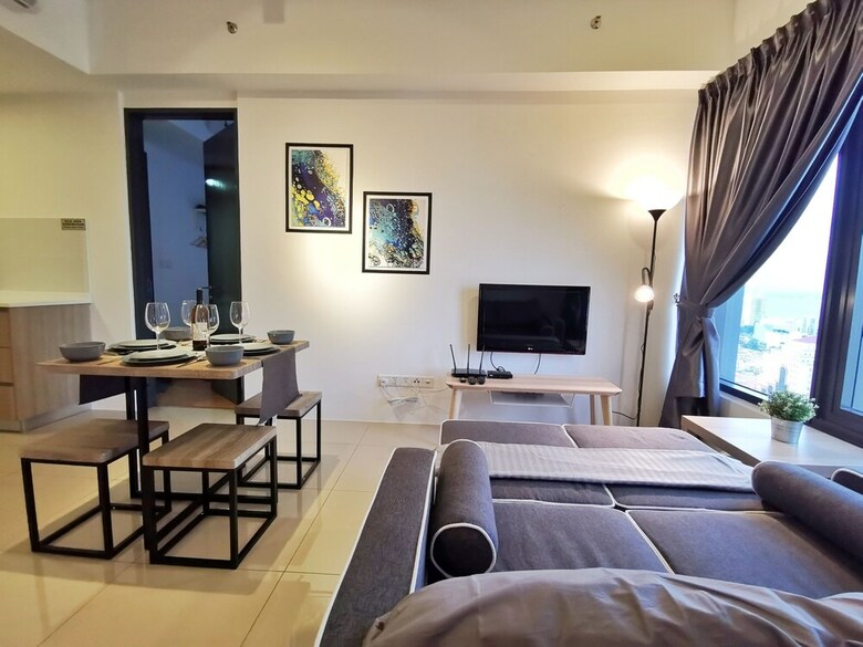 Tropicana 218 Suites