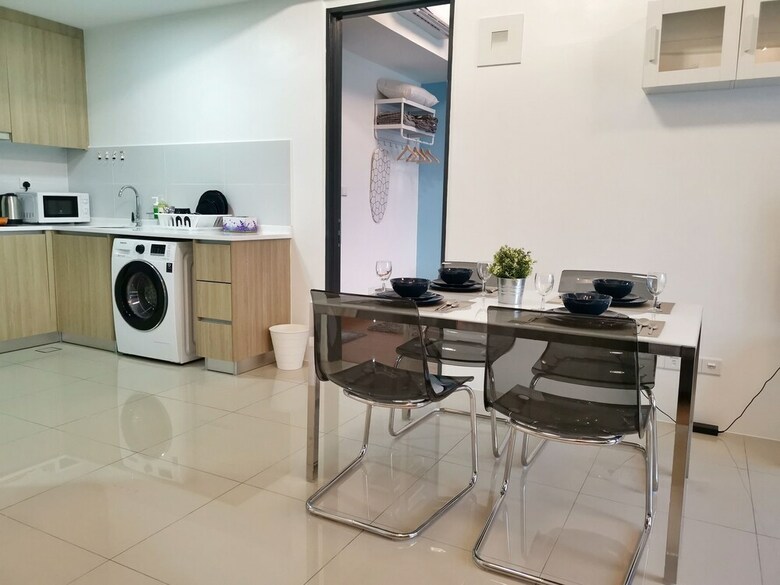 Tropicana 218 Suites