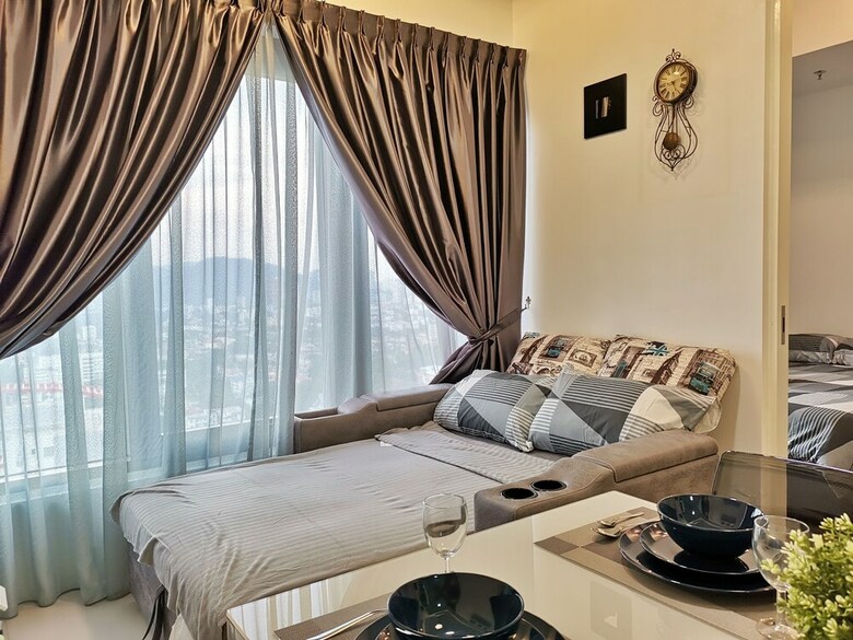 Tropicana 218 Suites
