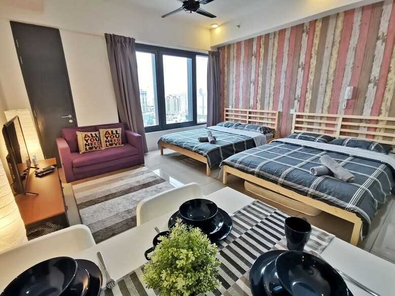Tropicana 218 Suites