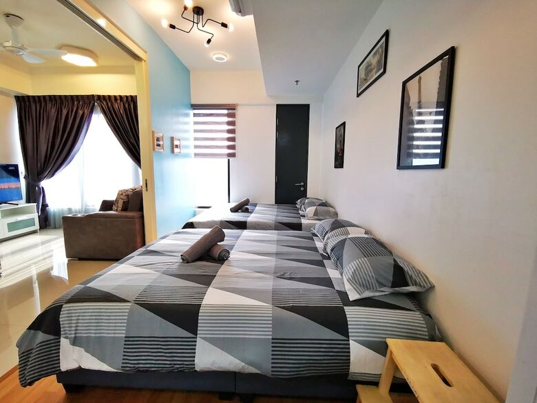 Tropicana 218 Suites