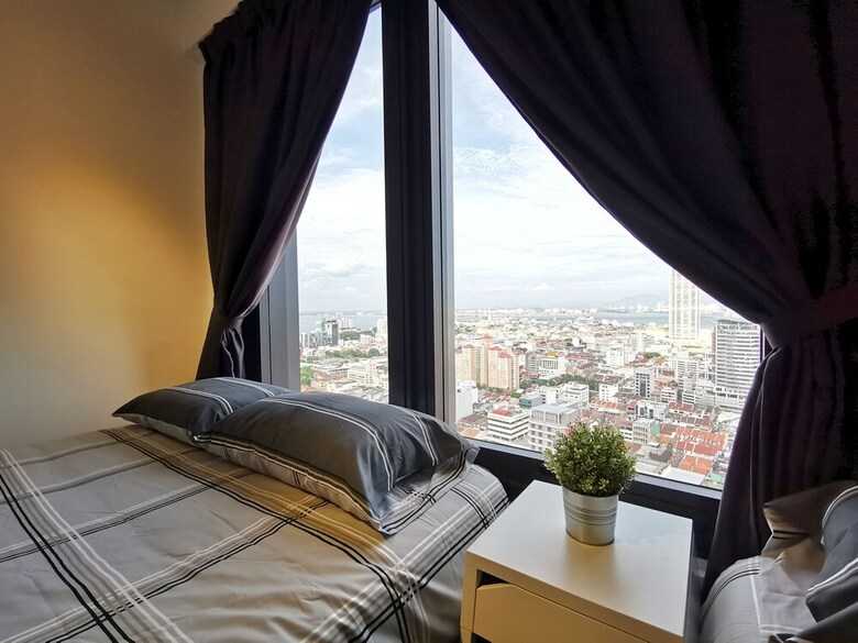 Tropicana 218 Suites
