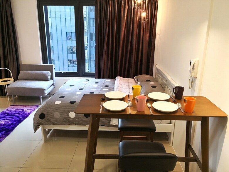 Tropicana 218 Suites