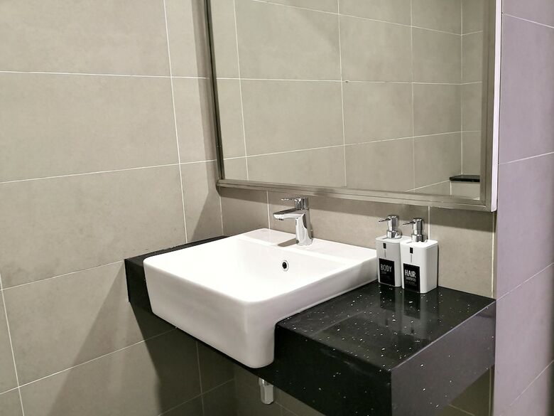 Tropicana 218 Suites