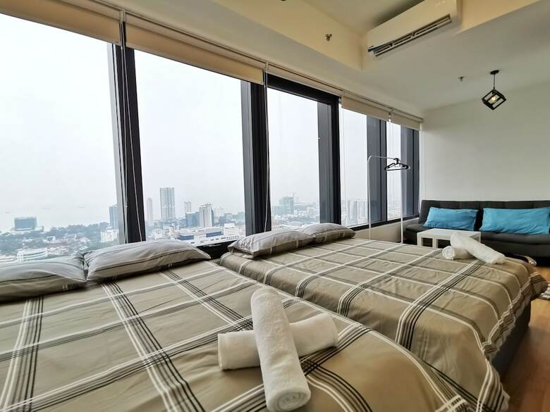 Tropicana 218 Suites