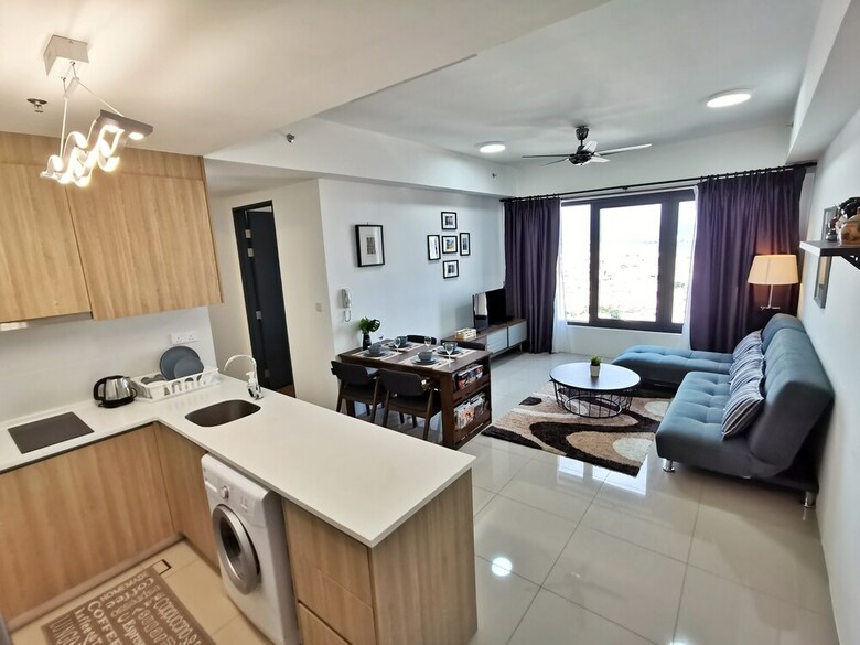 Tropicana 218 Suites