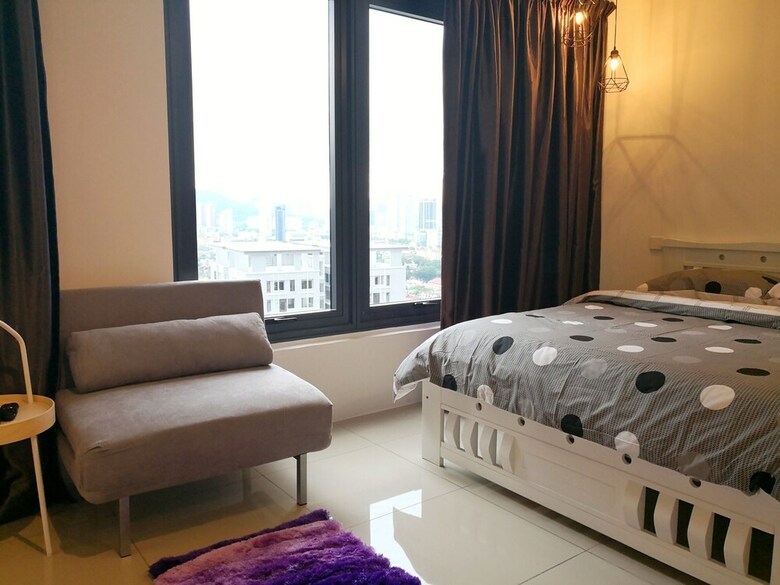 Tropicana 218 Suites
