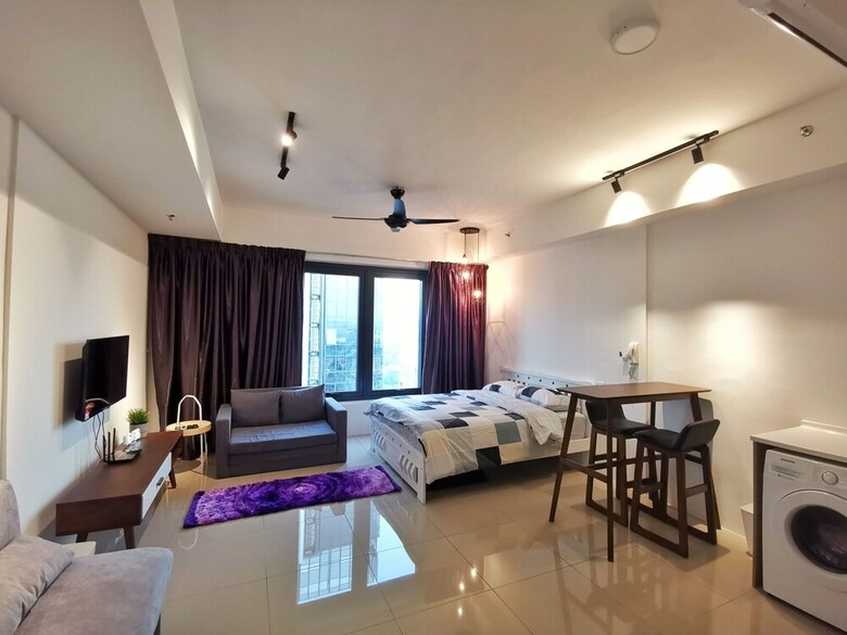 Tropicana 218 Suites