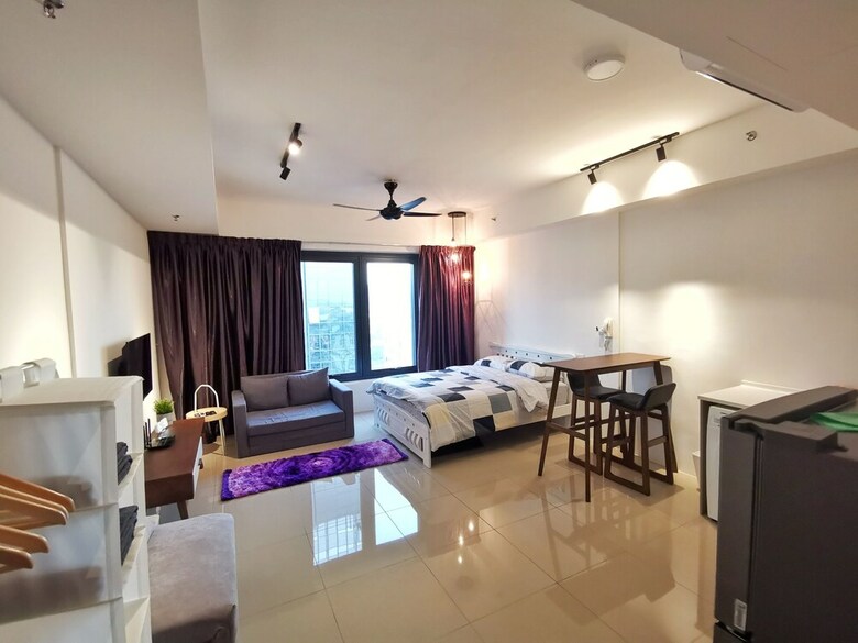 Tropicana 218 Suites