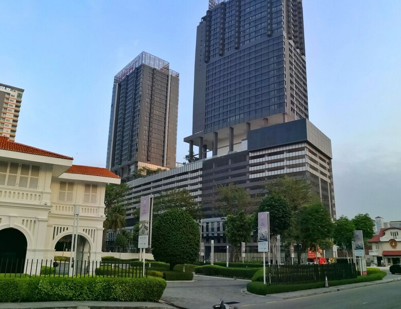 Tropicana 218 Suites