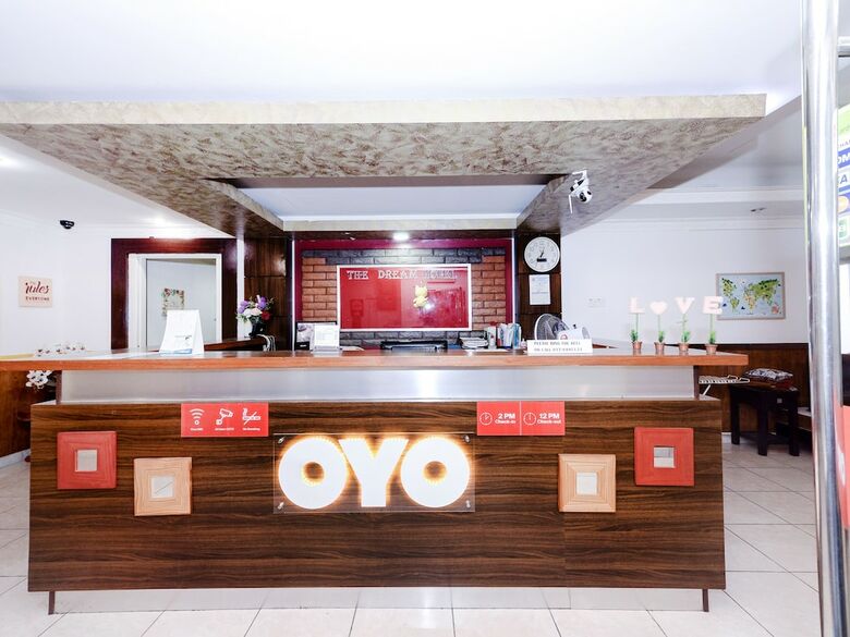 Oyo 587 The Dream Hotel