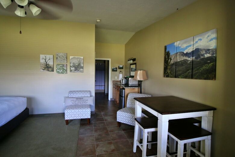 Hotel Hidden Canyon Retreat