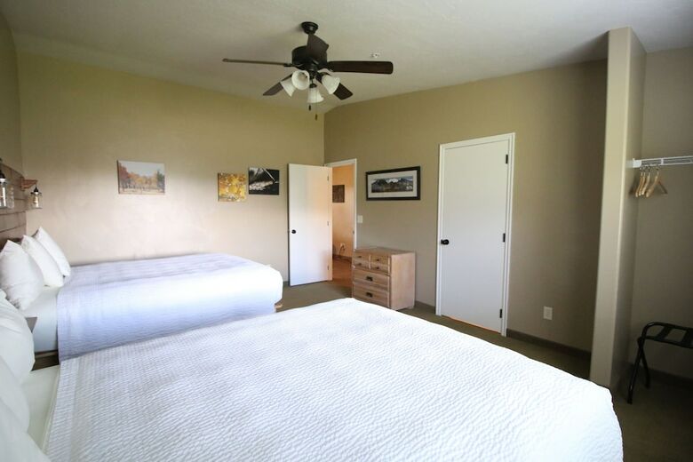 Hotel Hidden Canyon Retreat