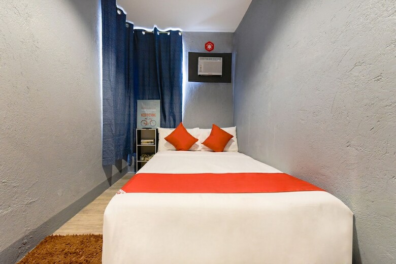 Hotel Oyo 112 Majesty Suites