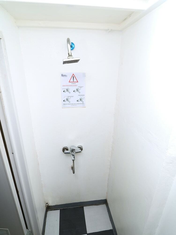 Hostal Kamar Keluarga Jelambar Syariah