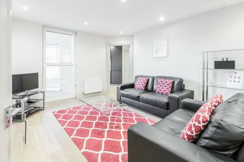 Roomspace Apartments -the Quadrant