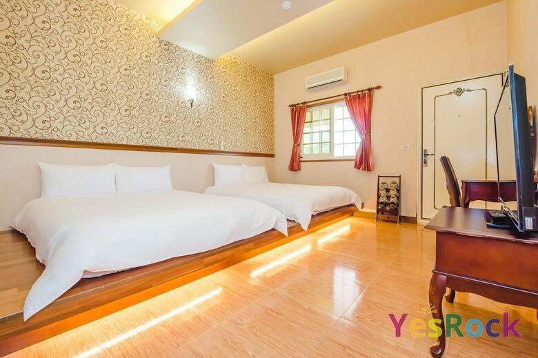 Hotel Tourist Home B&B