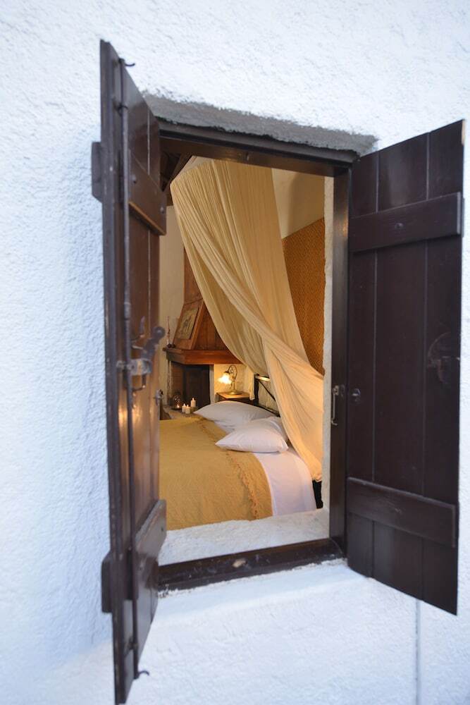 Aparthotel Troullos Traditional Houses