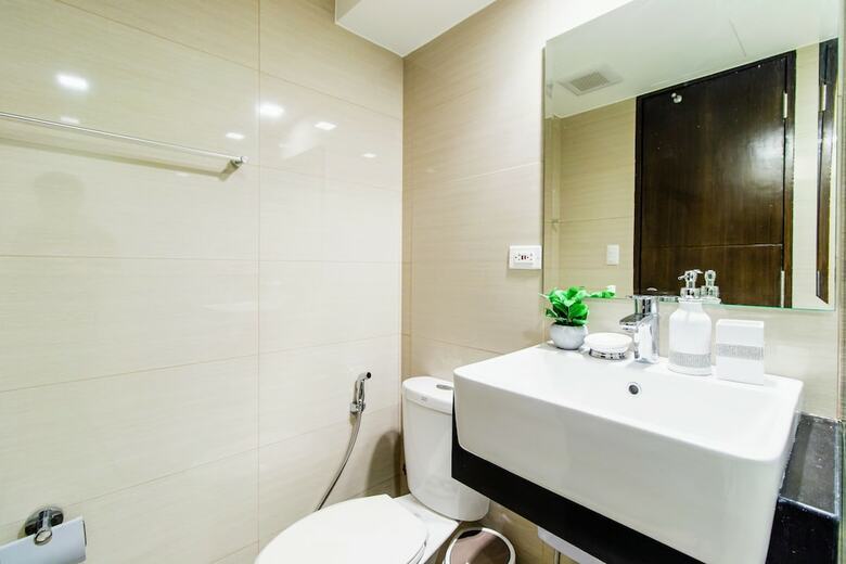 Viceroy 3 Mckinley Hill Bgc