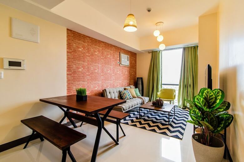 Viceroy 3 Mckinley Hill Bgc