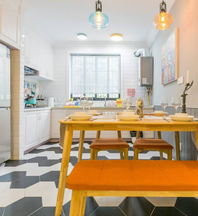 Henry's Apartment- Taikang Road