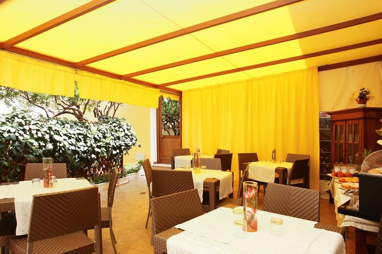 Coralia Bed And Breakfast