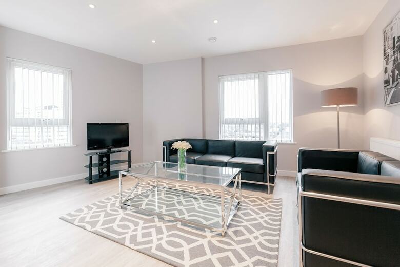 Roomspace Apartments -vertex House