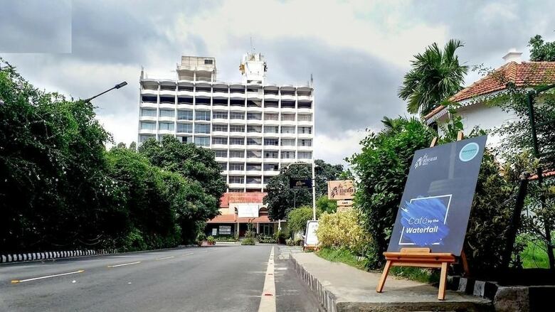 Woodlands Hotel