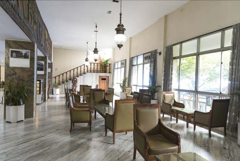 Woodlands Hotel