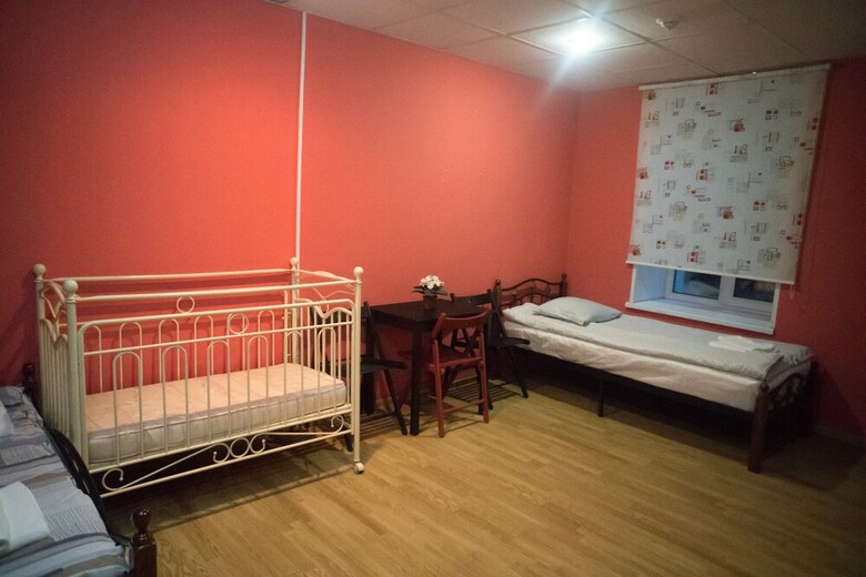 Hostal Central House Hotel